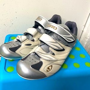 Women's Giro Sante Women’s Silver Cycling  Cleats  Size 43 /10.5US